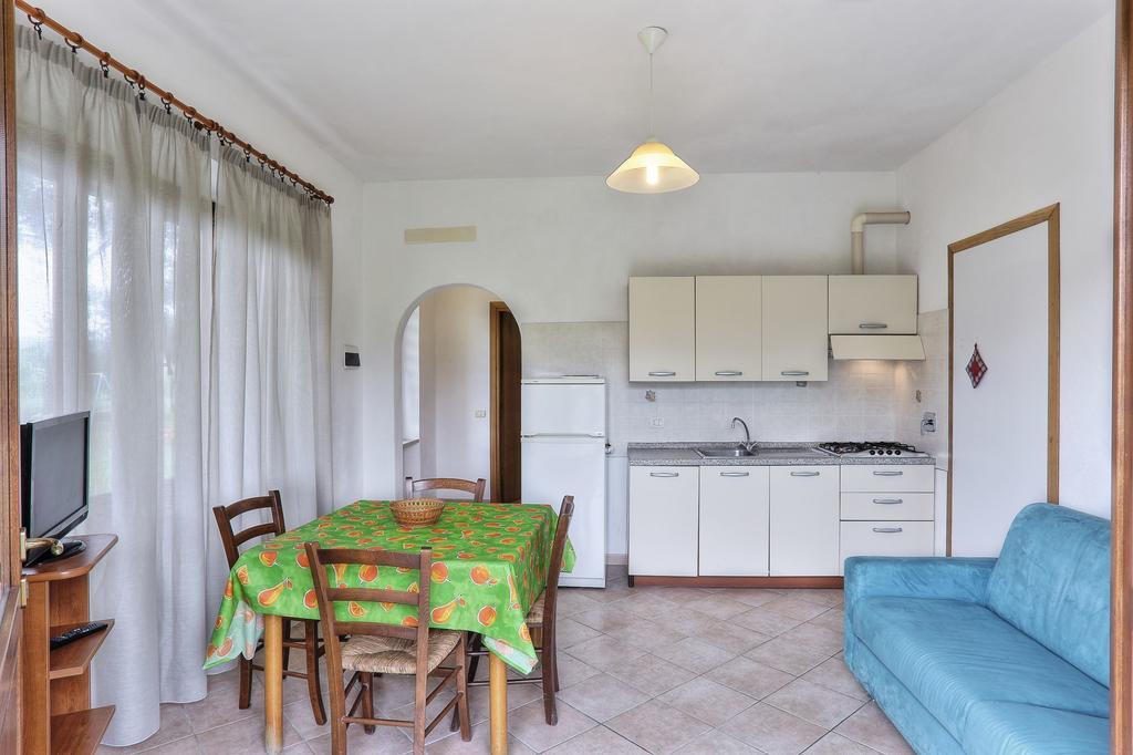 Famiglia Ricci Villa Марина ди Кампо Екстериор снимка